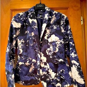 Covington women’s blazer. Floral
